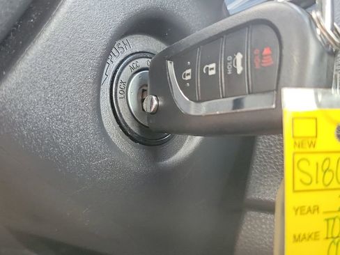 Used 2024 Toyota Corolla LE image 27