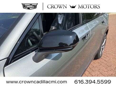 New 2026 Cadillac Vistiq Sport image 6