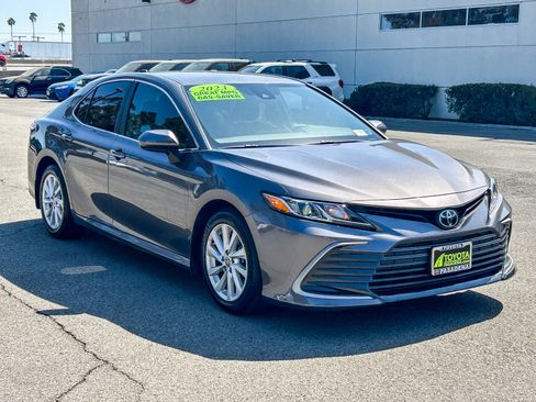 Used 2023 Toyota Camry LE FWD image 3