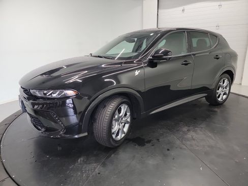 Used 2024 Dodge Hornet R/T w/ Tech Pack w/o Parking AWD/4WD image 3