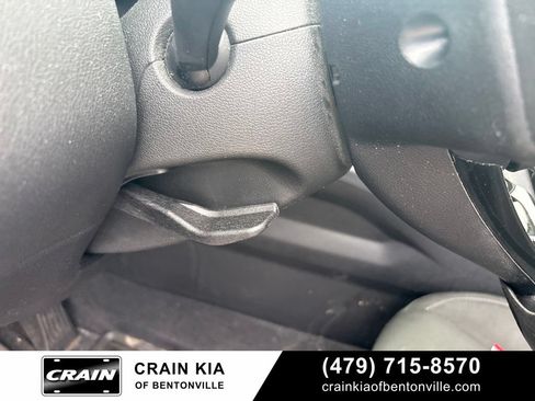 Certified 2023 Kia Sorento LX FWD image 10