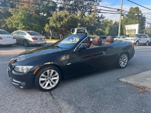 Used 2013 BMW 328i Convertible RWD image 2