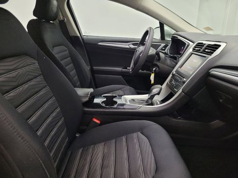 Used 2016 Ford Fusion SE image 21