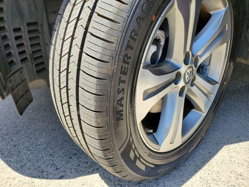 Used 2011 Toyota Highlander Limited w/ Tow Pkg FWD image 66