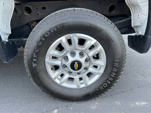 Used 2022 Chevrolet Silverado 2500 LT image 14