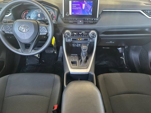 Used 2025 Toyota RAV4 LE AWD/4WD image 16