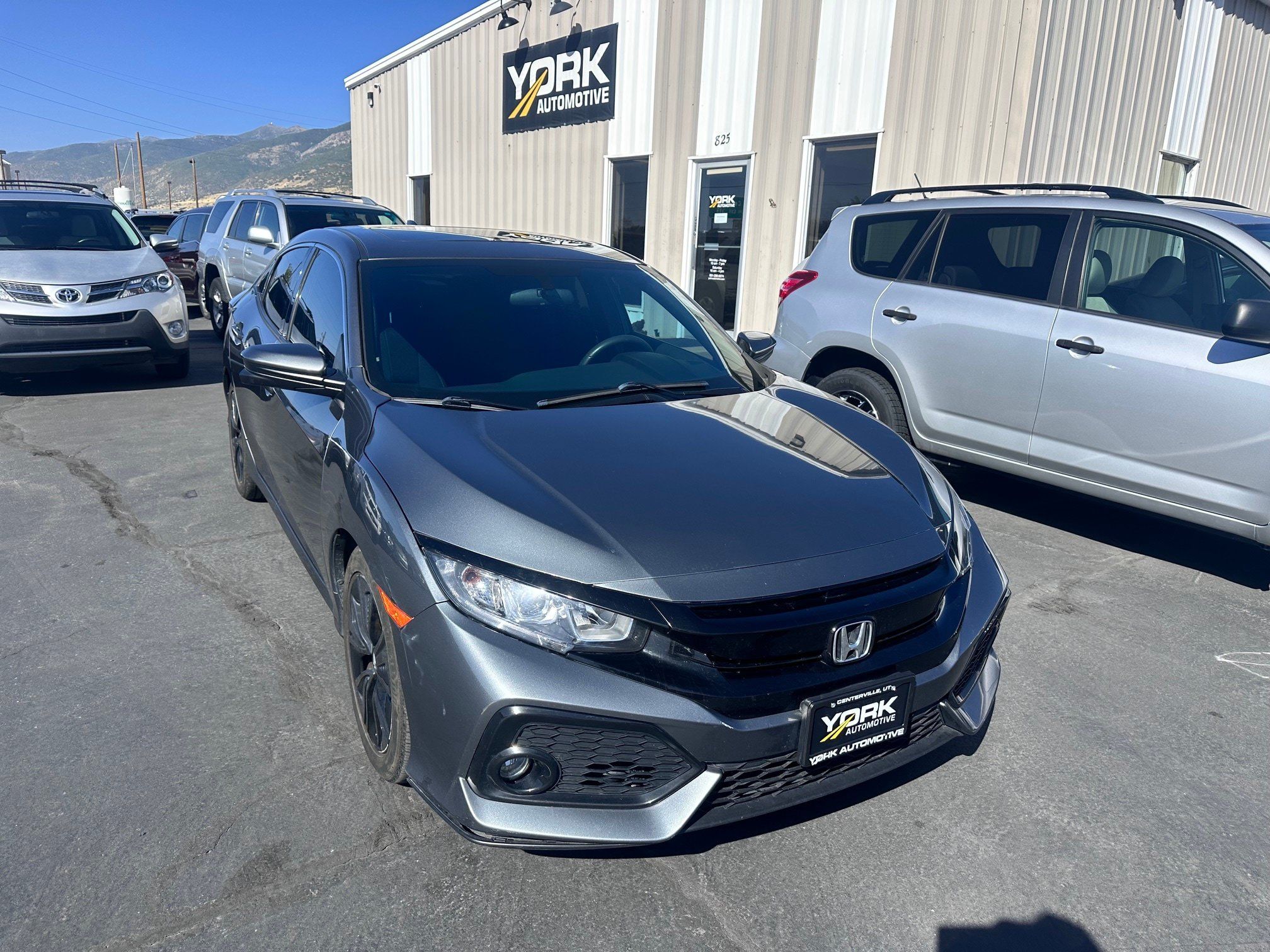Used 2018 Honda Civic EX image 1