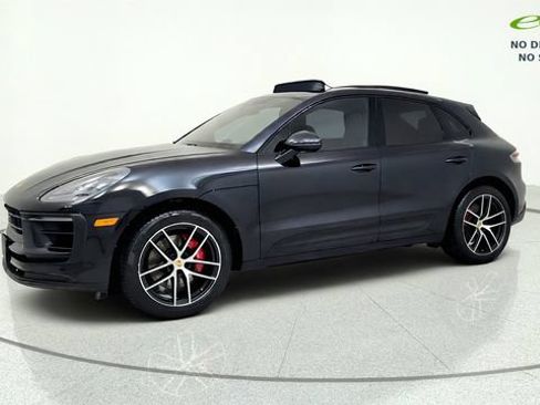 Used 2024 Porsche Macan S AWD/4WD image 4