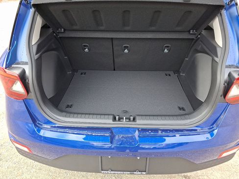 New 2026 Hyundai Venue SEL FWD image 19