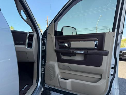 Used 2016 RAM 1500 Laramie w/ Convenience Group AWD/4WD image 32