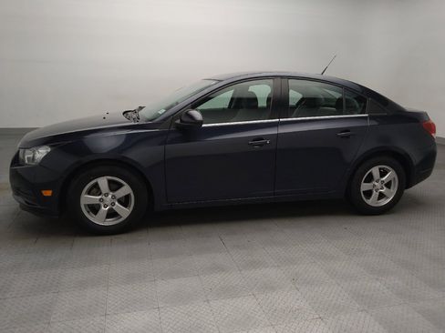 Used 2014 Chevrolet Cruze LT FWD image 2