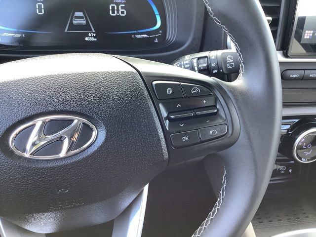 Used 2026 Hyundai Venue SEL FWD image 52