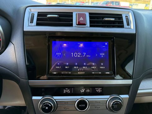 Used 2017 Subaru Outback 2.5i image 23