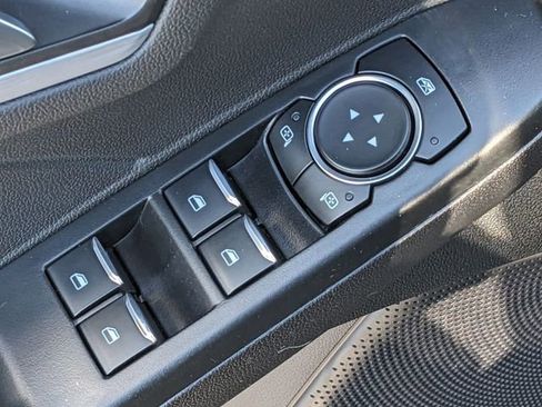 New 2026 Ford Escape SE w/ PHEV Premium Package FWD image 22