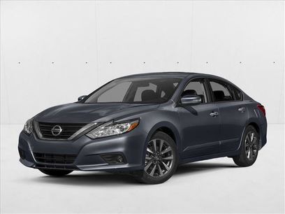 Used 2017 Nissan Altima 2.5 SL w/ Moonroof Package