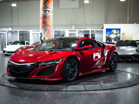 Used 2017 Acura NSX image 6