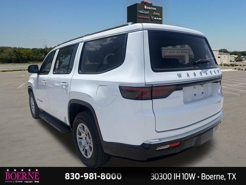 Used 2024 Jeep Wagoneer 2WD w/ Convenience Group I image 9