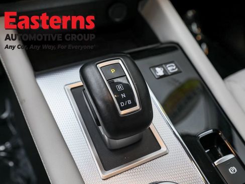 Used 2024 Mitsubishi Outlander SEL image 13