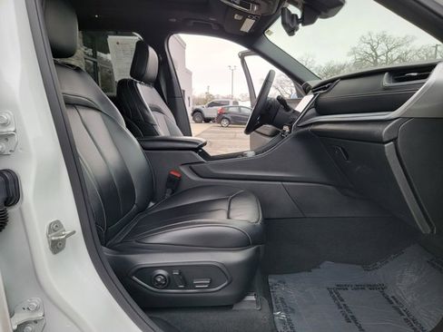 Used 2024 Jeep Grand Cherokee L Limited w/ Luxury Tech Group II image 35