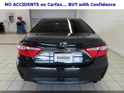 Used 2015 Toyota Camry SE image 13
