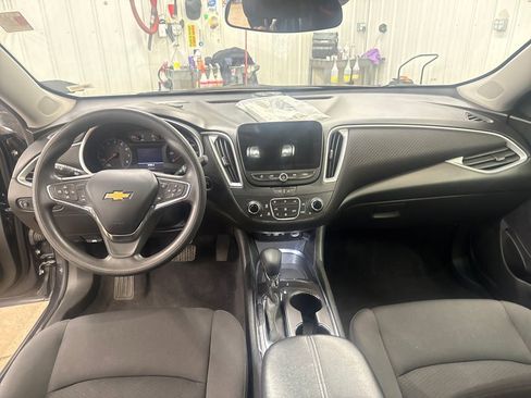 Used 2023 Chevrolet Malibu LT image 15