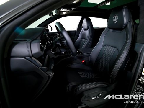 Used 2025 Lamborghini Urus S AWD/4WD image 10