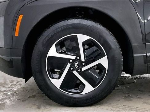 Certified 2026 Hyundai Ioniq 9 S RWD image 10