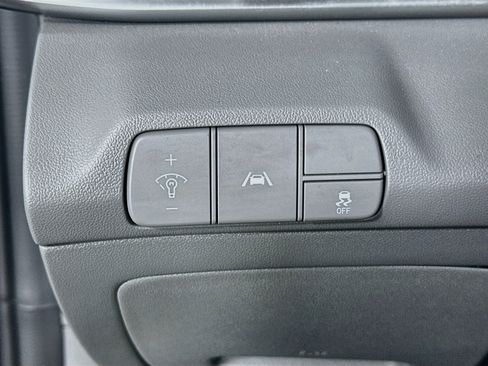 Used 2023 Hyundai Elantra SEL FWD image 10