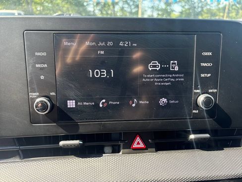 Used 2023 Kia Sportage LX AWD/4WD image 18
