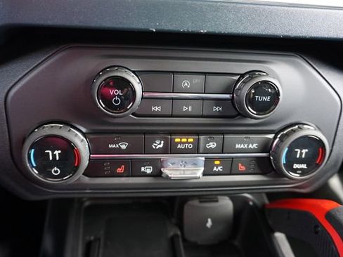 New 2026 Ford Bronco Heritage Edition AWD/4WD image 38