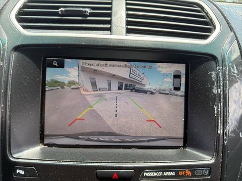 Used 2016 Ford Explorer XLT w/ Equipment Group 201A AWD/4WD image 35