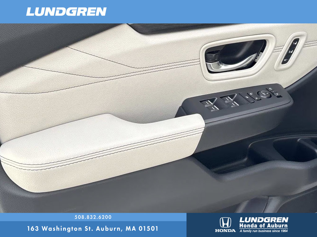 New 2026 Honda Pilot Touring image 8