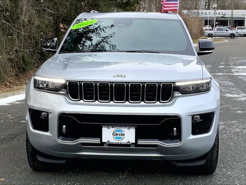 Certified 2024 Jeep Grand Cherokee Overland w/ Trailer Tow Package image 3