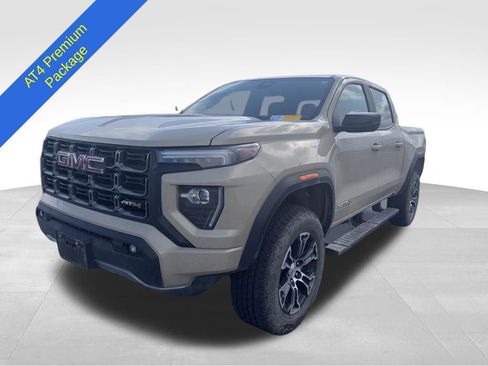 Used 2023 GMC Canyon AT4 w/ AT4 Premium Package AWD/4WD image 6