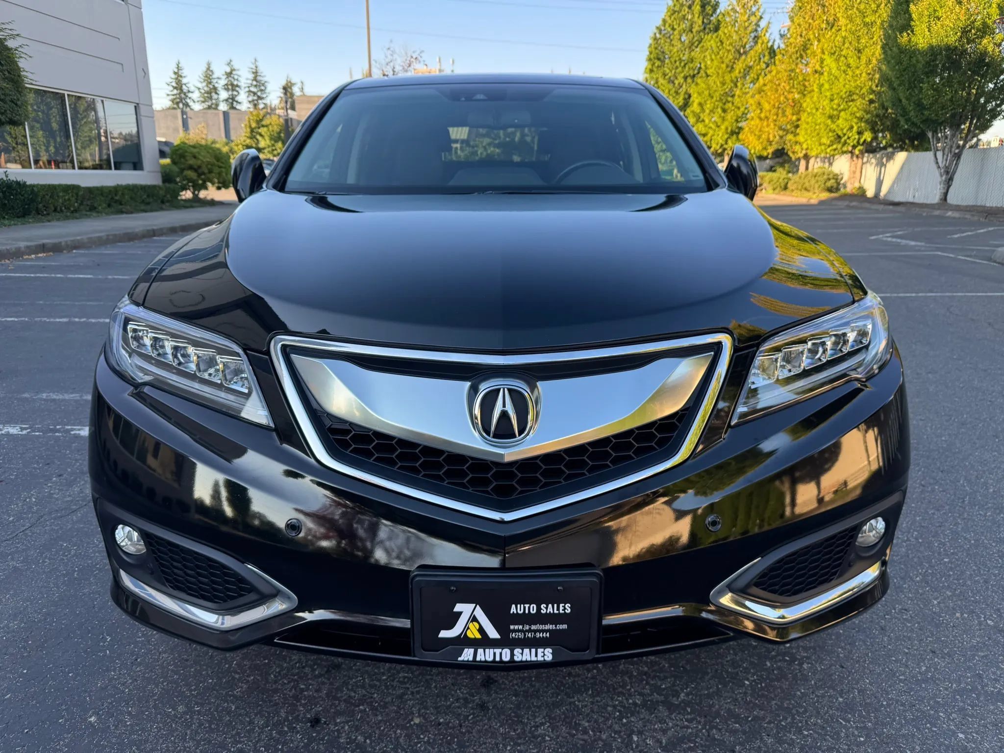 Used 2017 Acura RDX w/ Advance Package AWD/4WD image 3