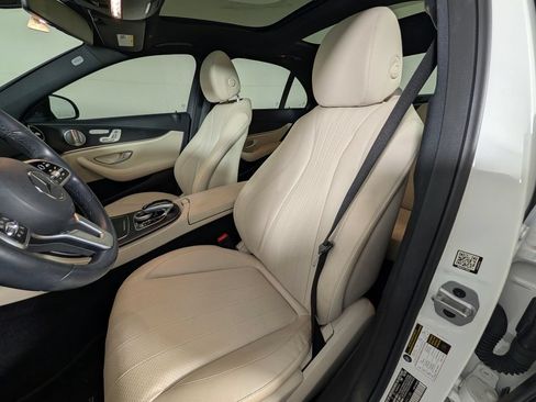 Used 2020 Mercedes-Benz E 450 4MATIC Sedan image 5