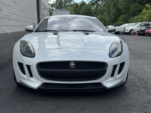 Used 2017 Jaguar F-TYPE Coupe RWD image 2