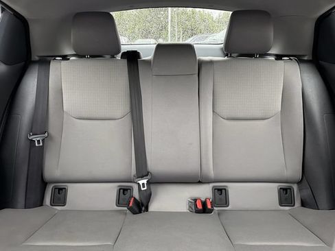 Used 2025 Toyota Prius LE FWD image 26