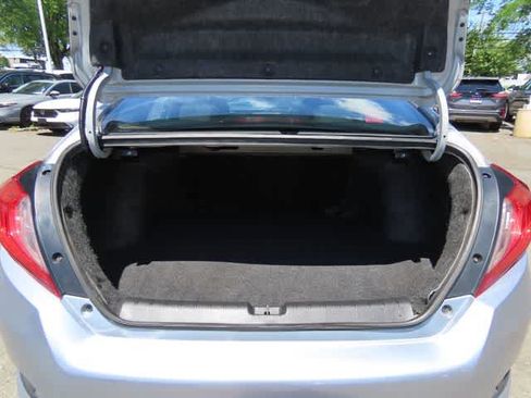 Used 2019 Honda Civic Sport image 11
