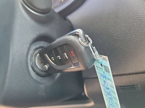 Used 2026 Toyota Corolla LE FWD image 27