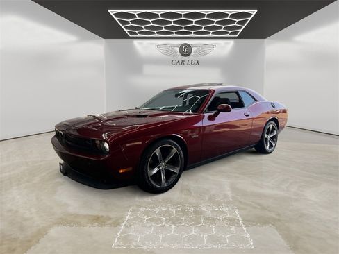 Used 2014 Dodge Challenger R/T image 1
