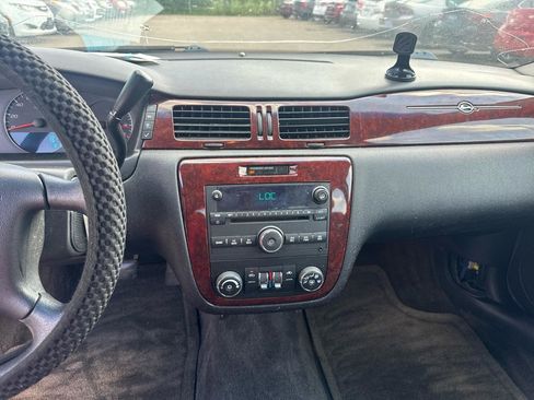 Used 2008 Chevrolet Impala LT FWD image 10