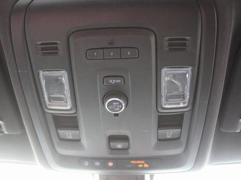 Used 2021 Chevrolet Tahoe RST image 33