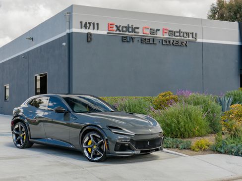 Used 2024 Ferrari Purosangue AWD/4WD image 1