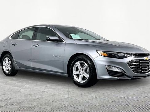 Used 2024 Chevrolet Malibu LT FWD image 3