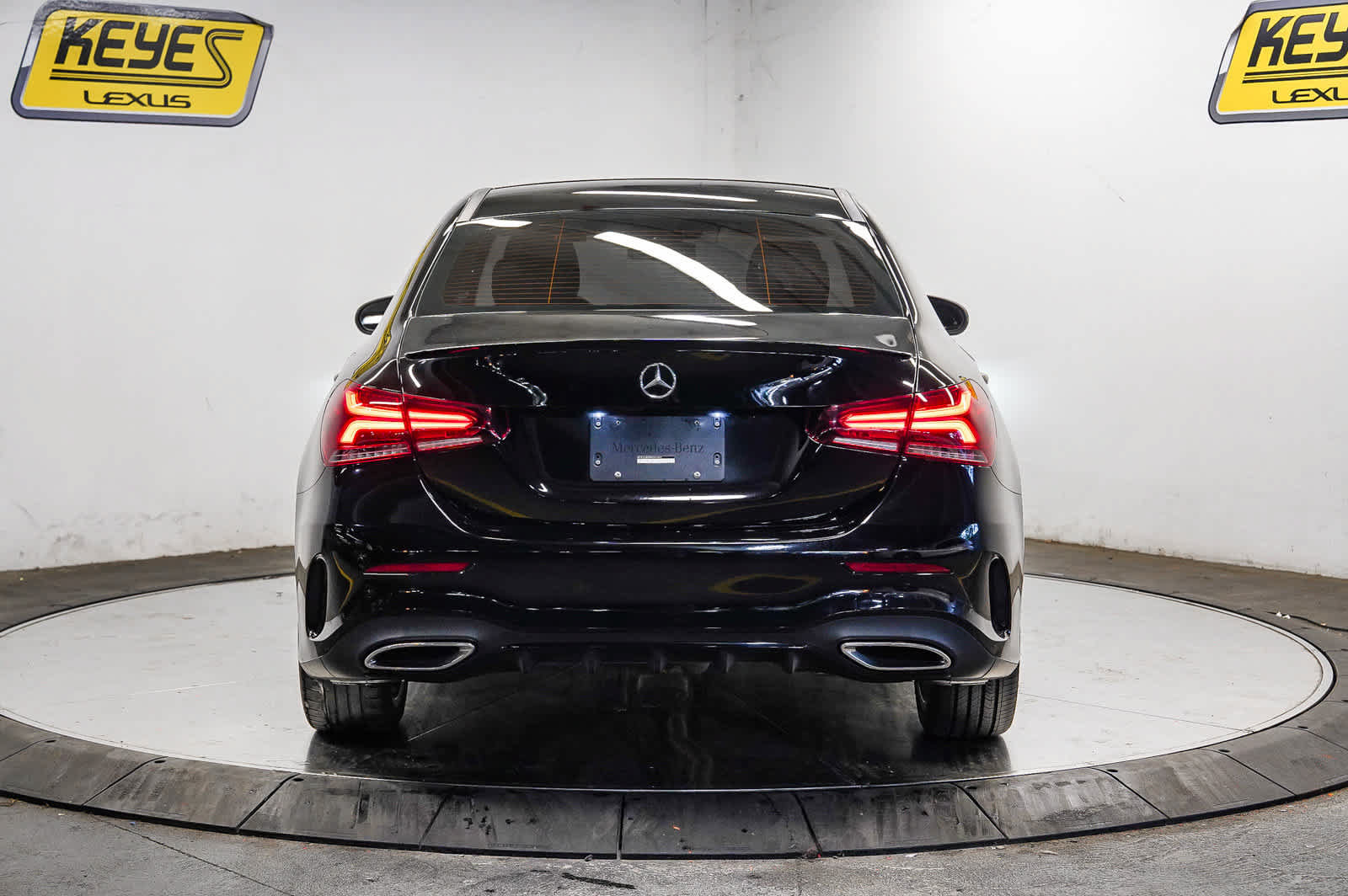Used 2022 Mercedes-Benz A 220 image 3