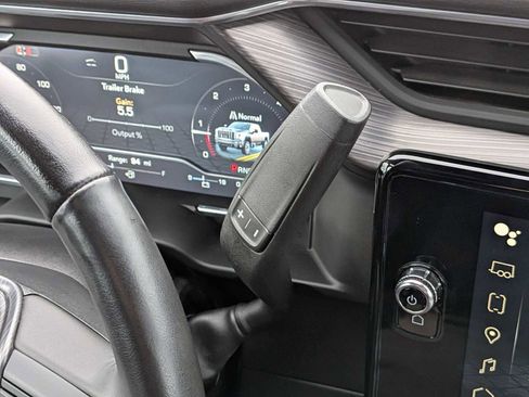 Certified 2024 GMC Sierra 3500 Denali Ultimate image 30