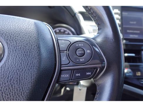 Used 2024 Toyota Camry SE FWD image 16