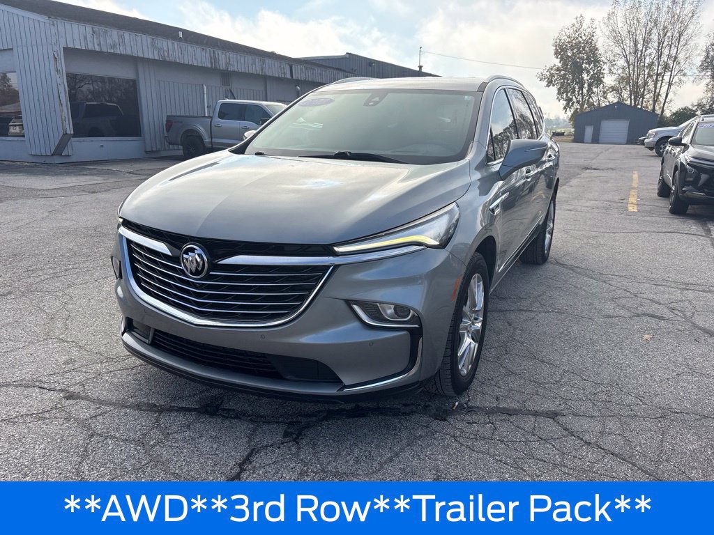 Used 2023 Buick Enclave Premium AWD/4WD image 3