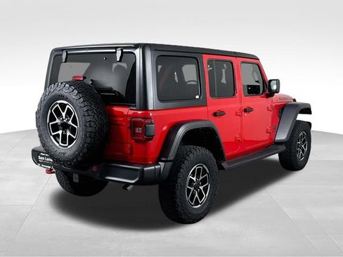 Used 2024 Jeep Wrangler Unlimited Rubicon w/ Convenience Group AWD/4WD image 7